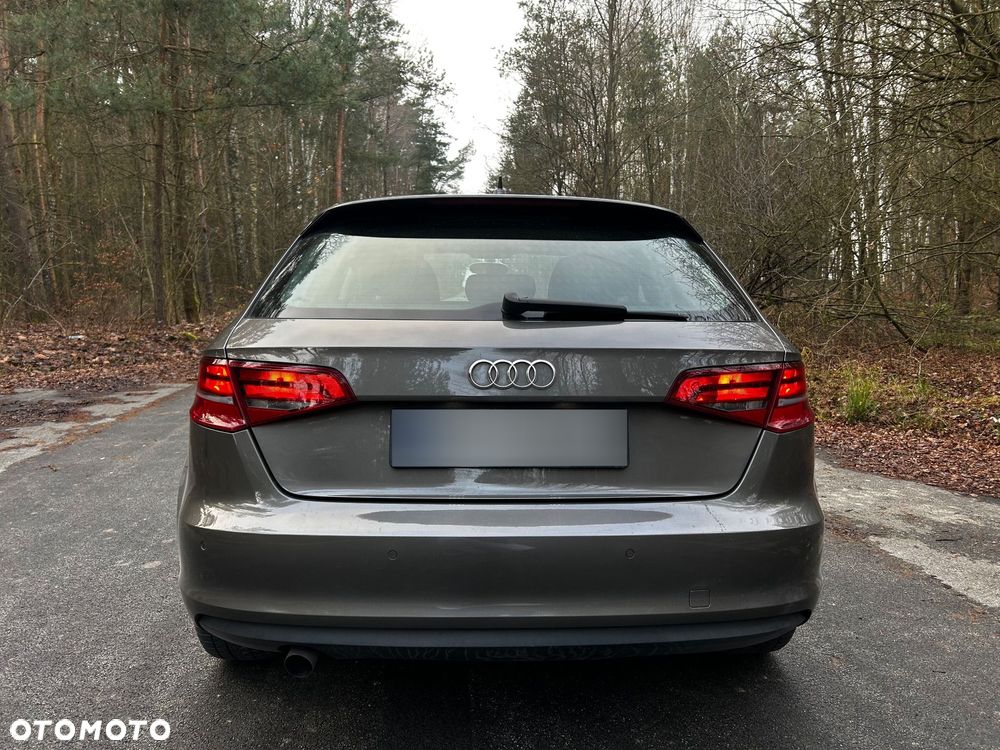 Audi A3 Sportback 1.6 TDI S tronic - 13
