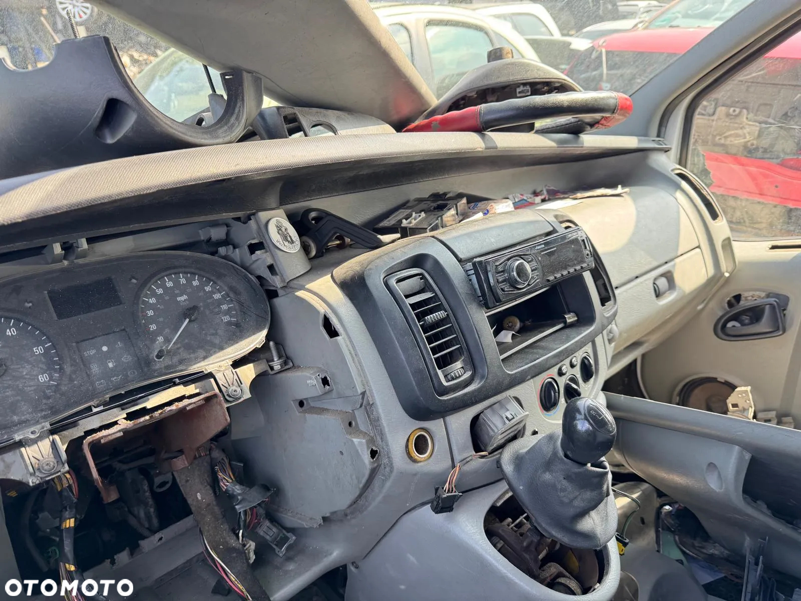 Renault Trafic 2005r 74KW 1.9 diesel Pojazd cały na części - 2