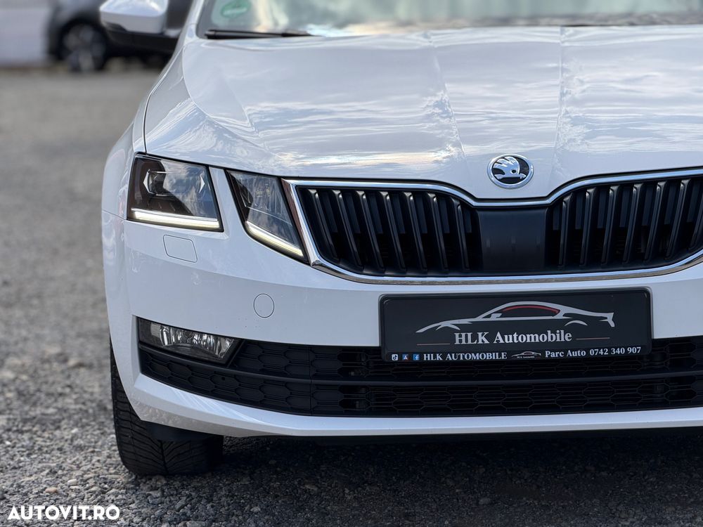 Skoda Octavia 2.0 TDI DSG Ambition - 17