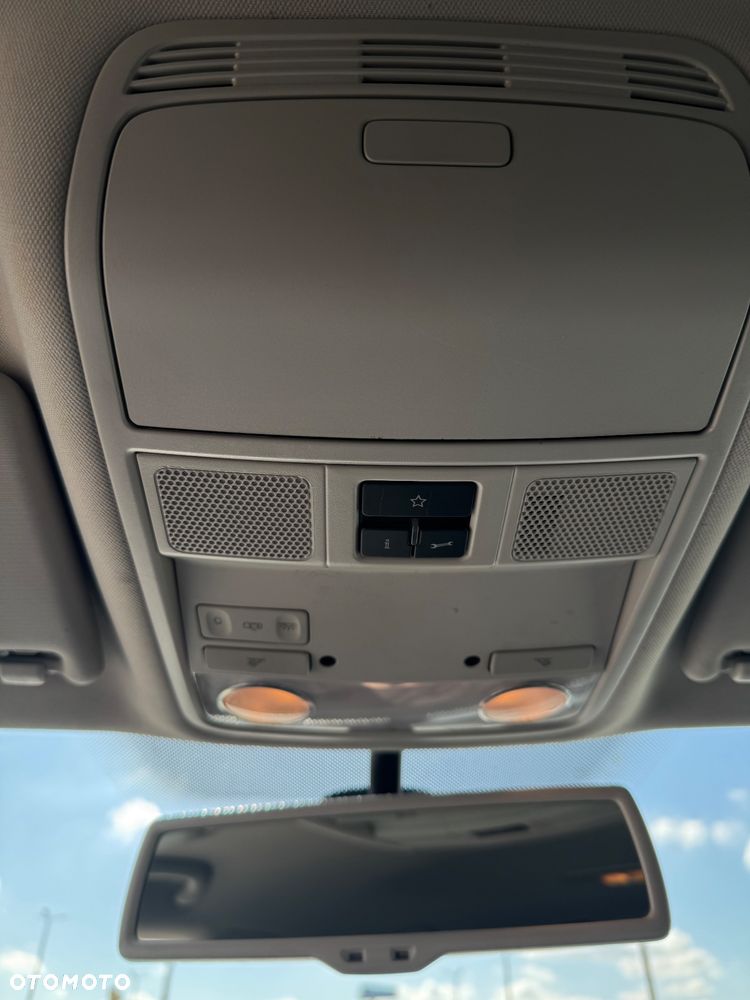 Volkswagen Passat 2.0 TDI Comfortline - 25