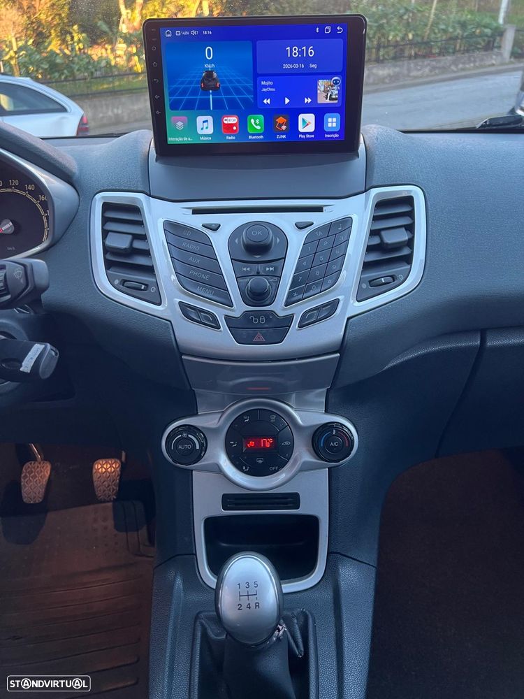 Ford Fiesta 1.4 TDCI Titanium - 15