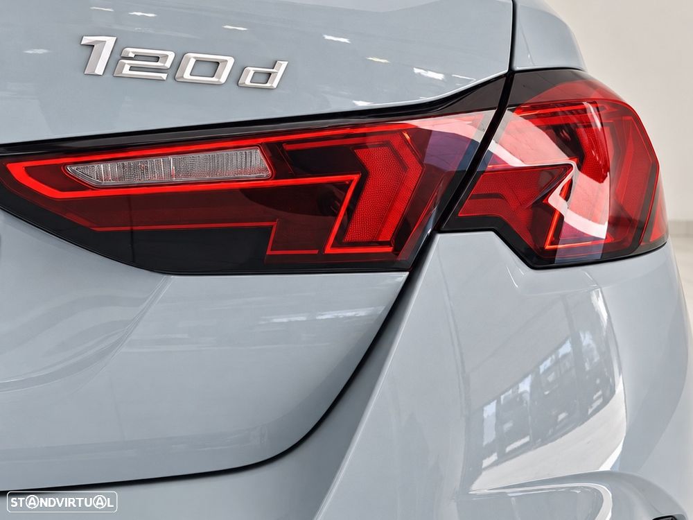 BMW 120 d Pack Desportivo M - 14