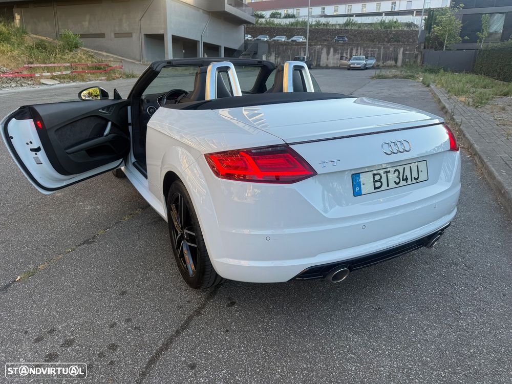 Audi TT Roadster - 2