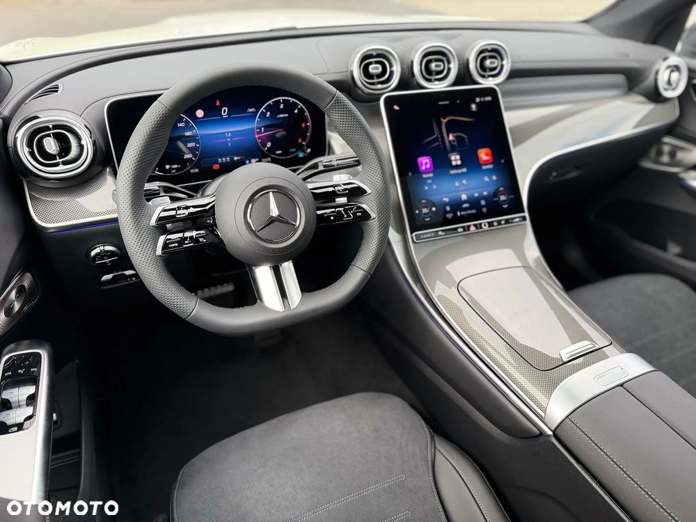 Mercedes-Benz GLC - 11