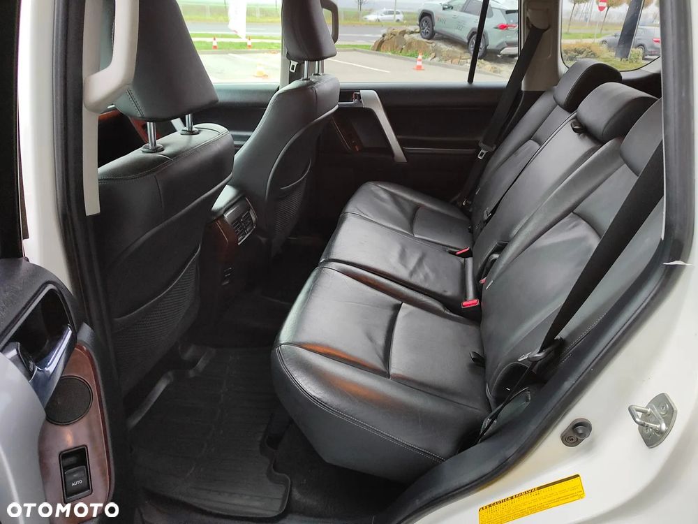 Toyota Land Cruiser LC 2.8 D-4D Executive - 14