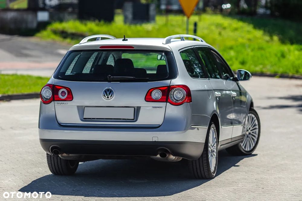 Volkswagen Passat Variant 3.2 V6 FSI 4Motion DSG Highline - 14