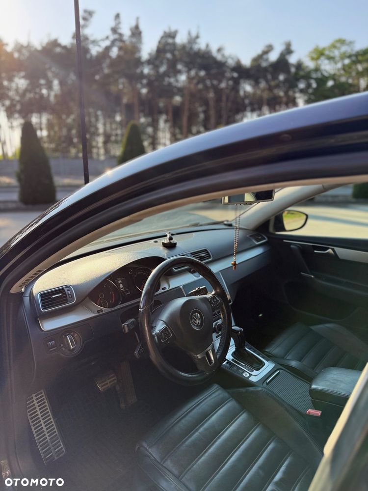 Volkswagen Passat 2.0 TDI Highline DSG - 15