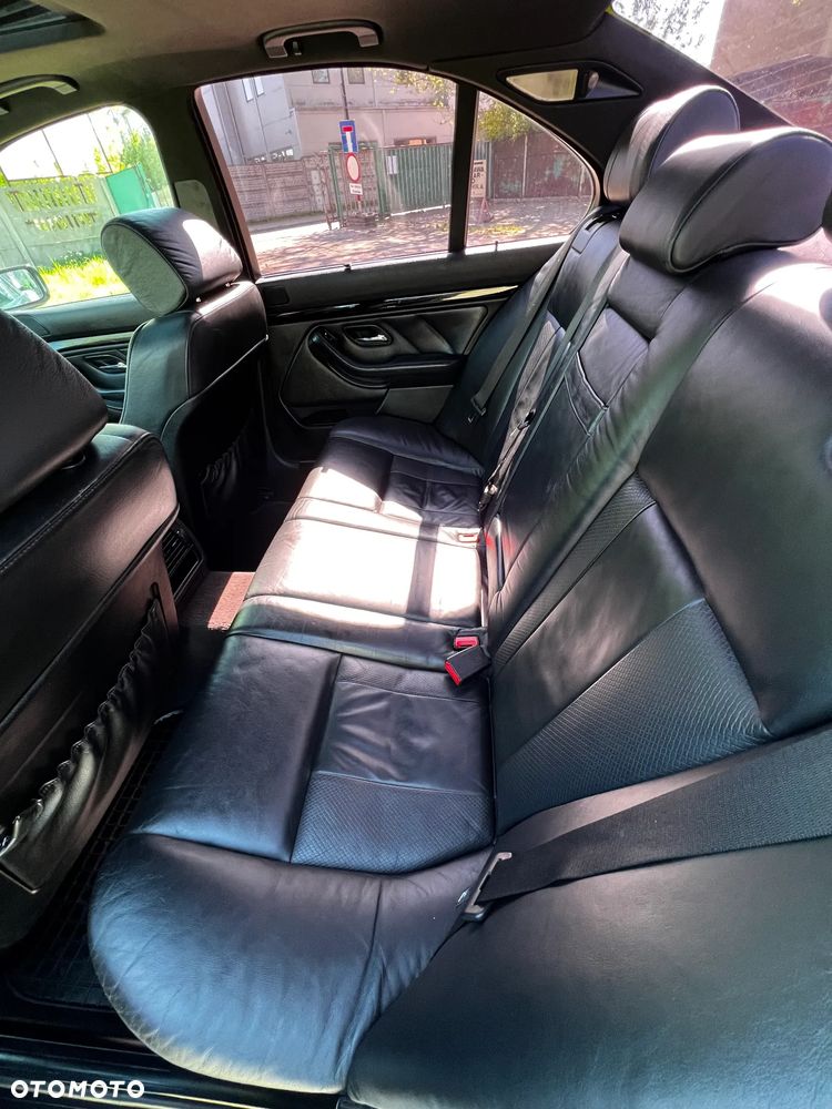 BMW Seria 5 525i - 9