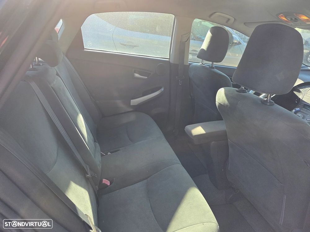 Toyota Prius 1.8 Premium - 12