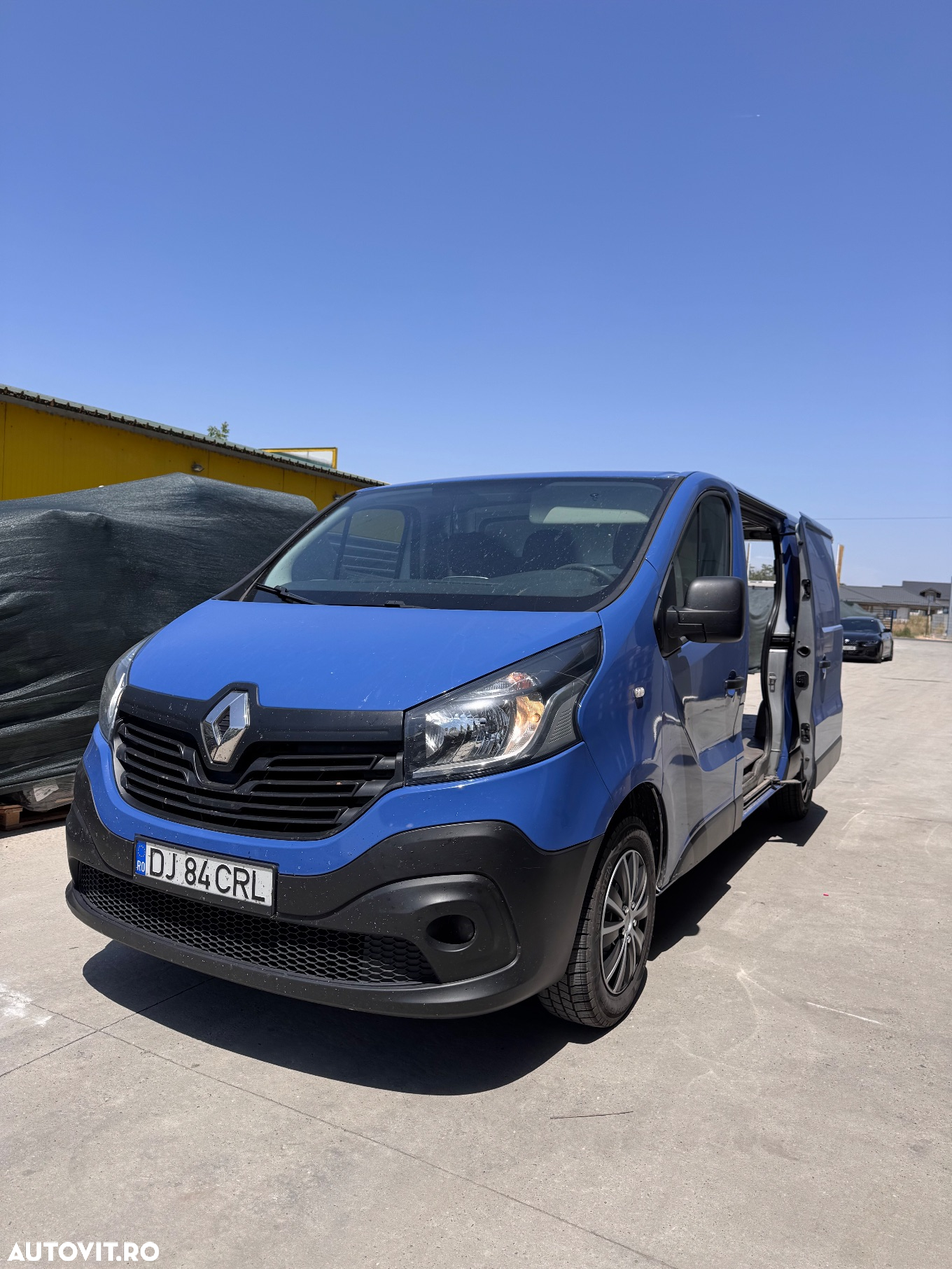 Renault Trafic - 2