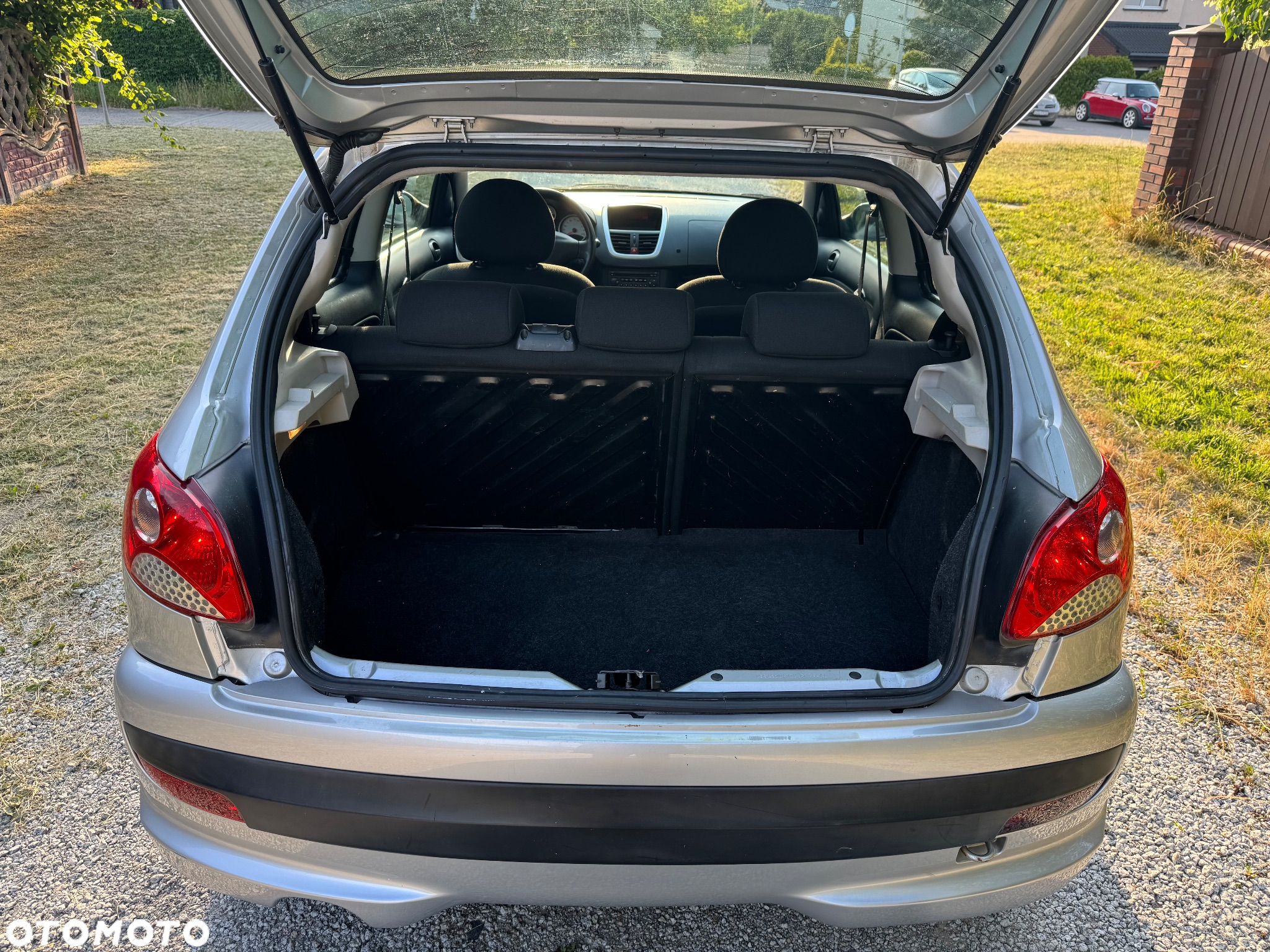 Peugeot 206 plus - 12