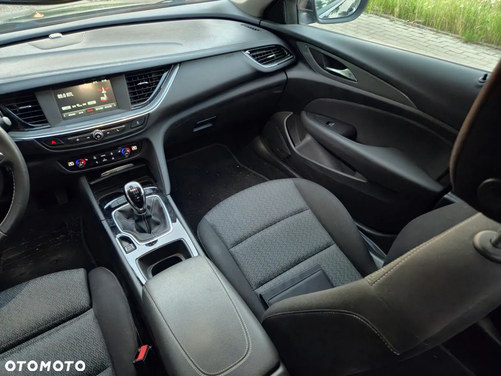 Opel Insignia - 13