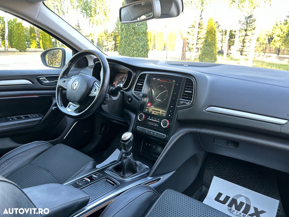 Renault Megane ENERGY dCi 110 Start & Stop Bose Edition - 6