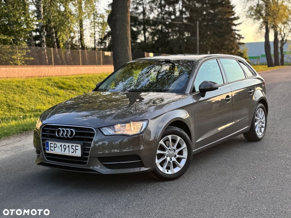 Audi A3 Sportback 2.0 TDI S tronic sport - 2
