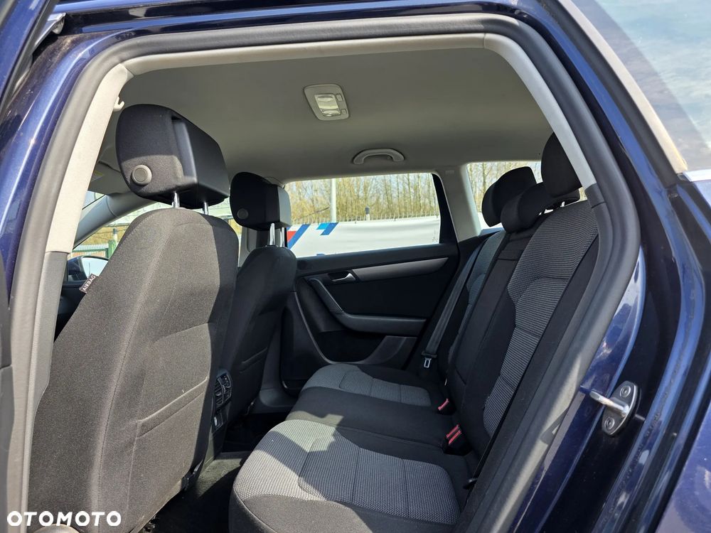 Volkswagen Passat 1.4 TSI DSG BlueMotion Technology Business Edition - 11