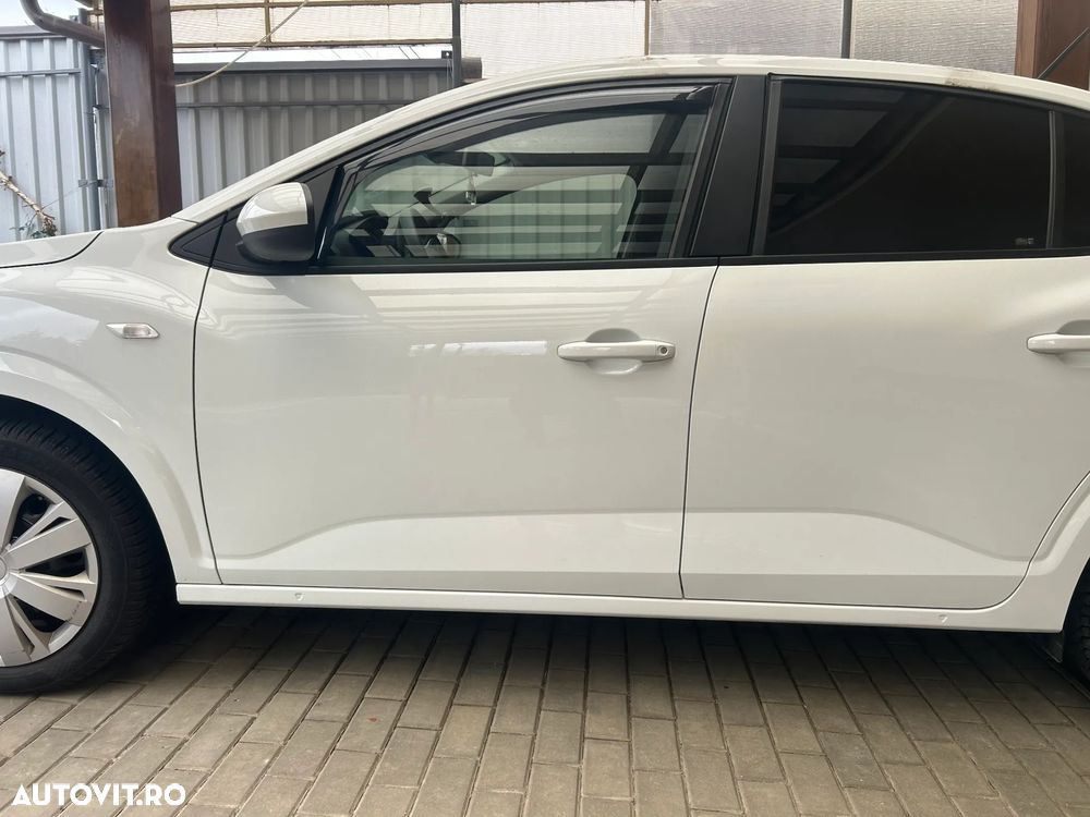 Dacia Logan TCe 100 Expression - 2