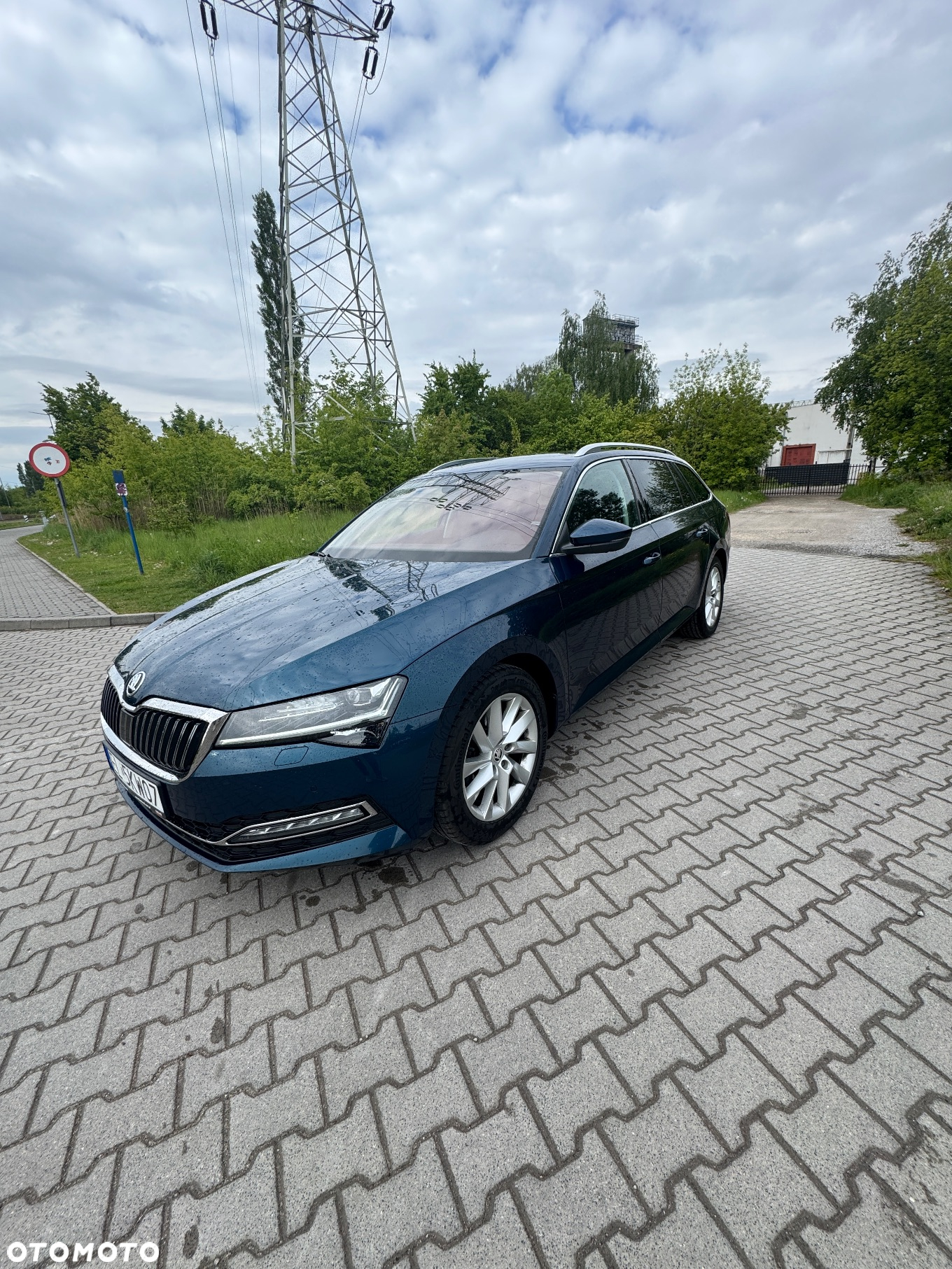 Skoda Superb 2.0 TDI SCR Style DSG - 3