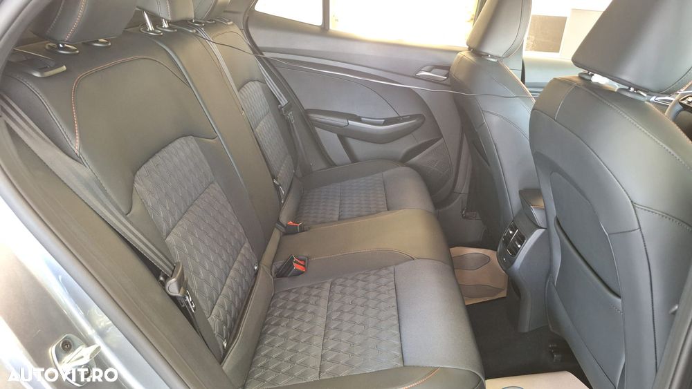 MG MG3 1.5 T GDI HEV Exclusive - 11