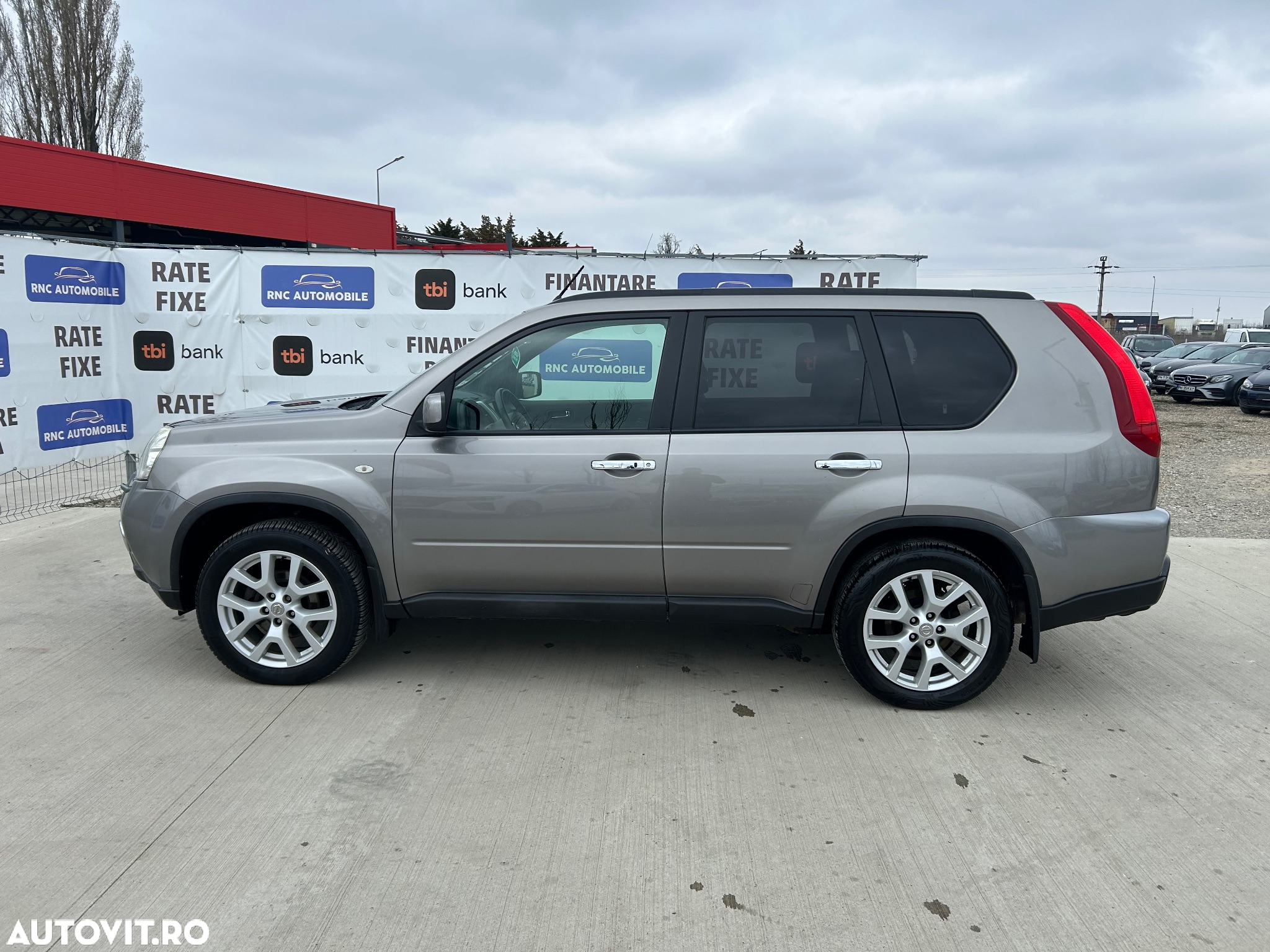 Nissan X-Trail - 9