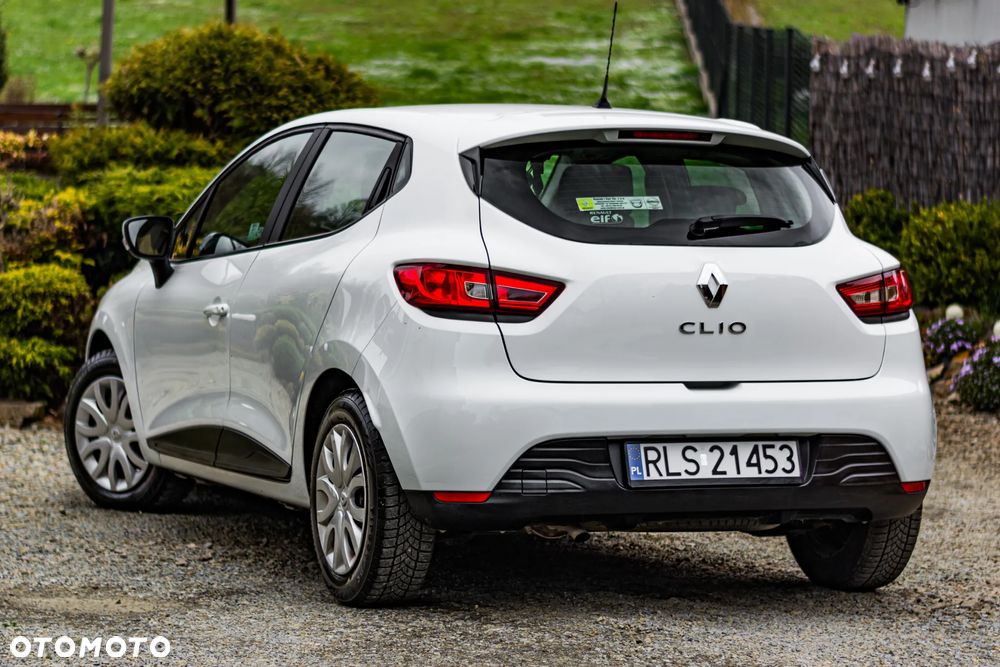 Renault Clio 1.2 16V Zen - 5