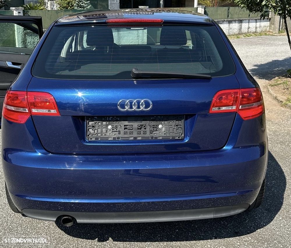 Audi A3 Sportback 1.6 TDI Ambiente - 5