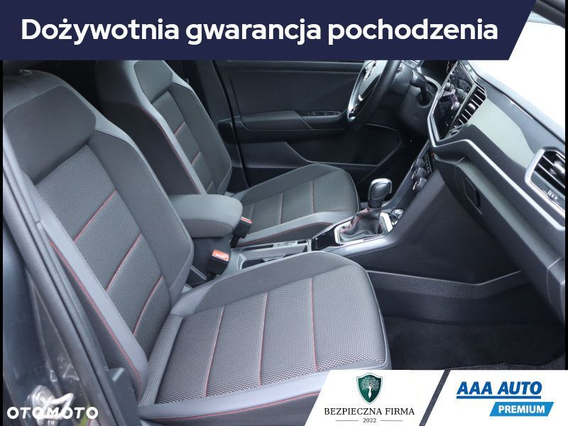 Volkswagen T-Roc - 10