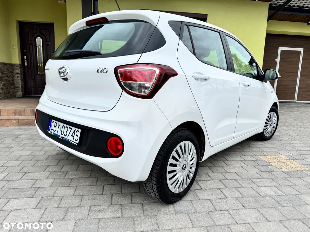 Hyundai i10 1.0 YES - 12