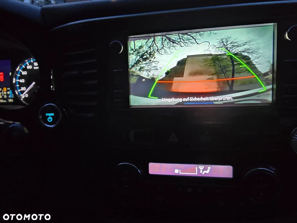 Mitsubishi Outlander 2.0 4WD - 22