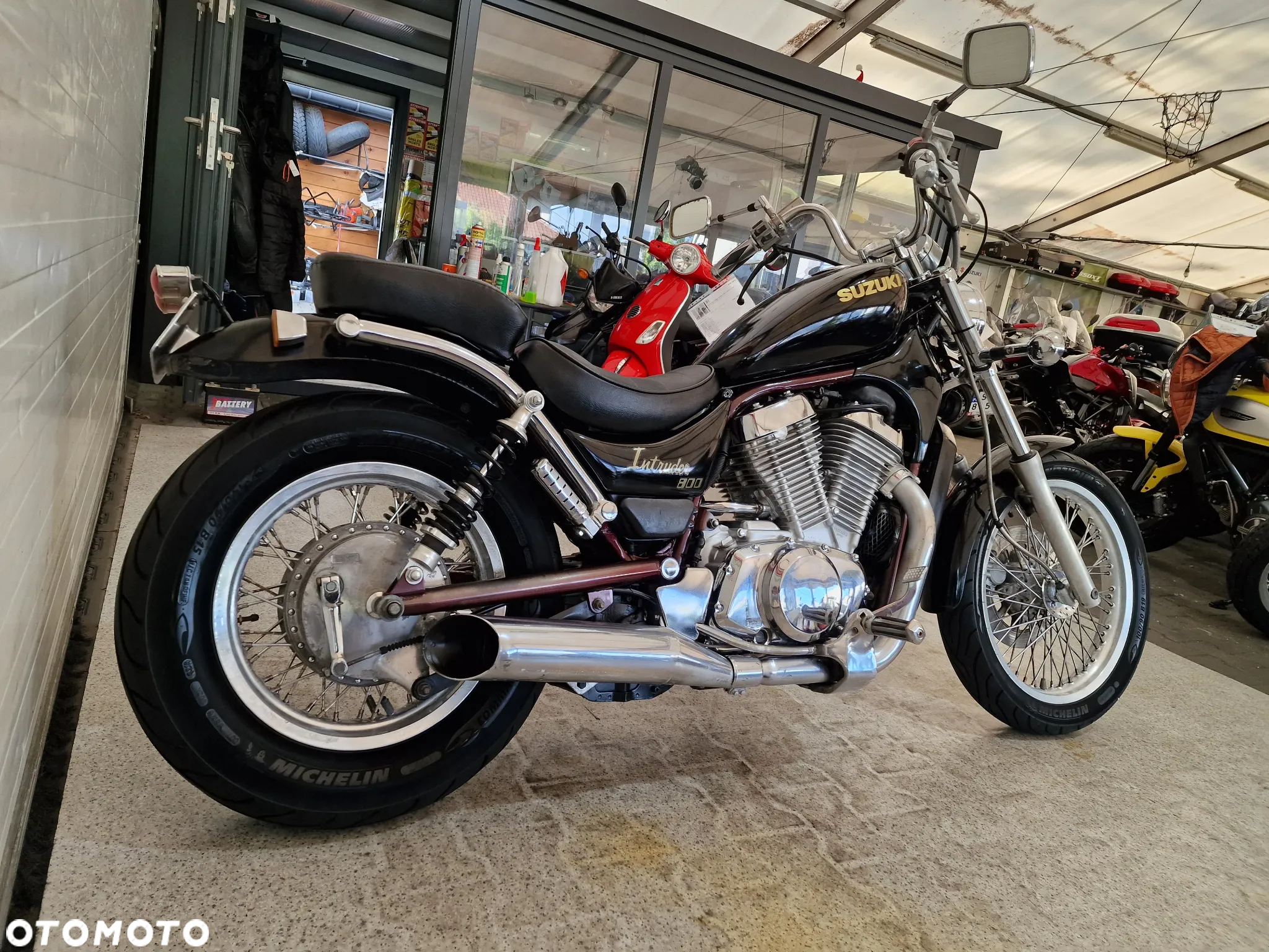 Suzuki Marauder - 14