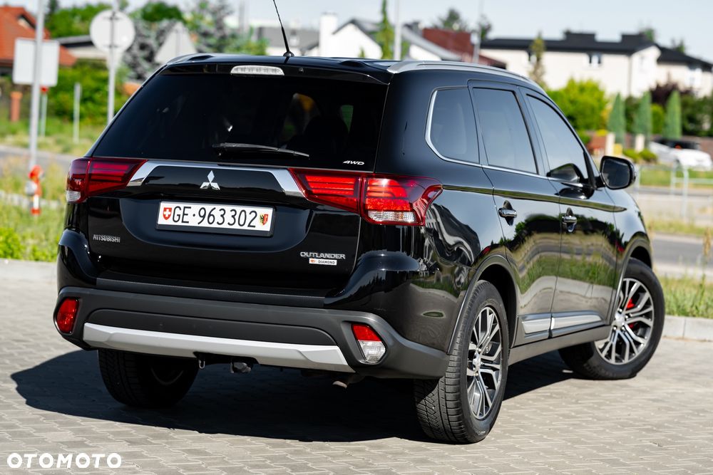 Mitsubishi Outlander 2.2 DI-D 4WD Automatik Invite - 14