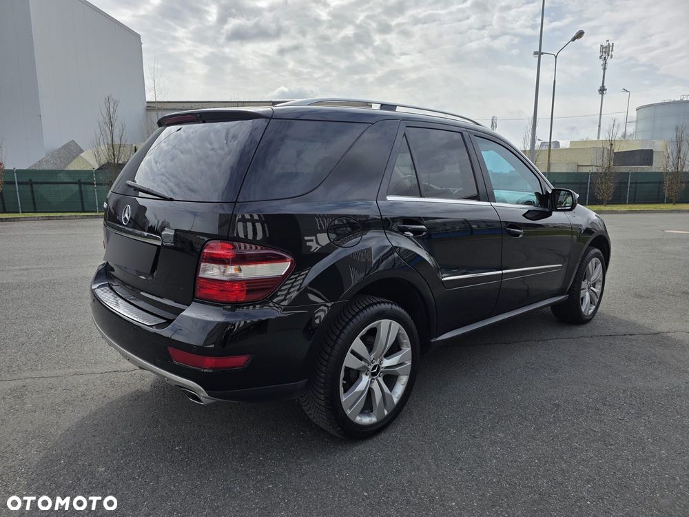 Mercedes-Benz ML - 7