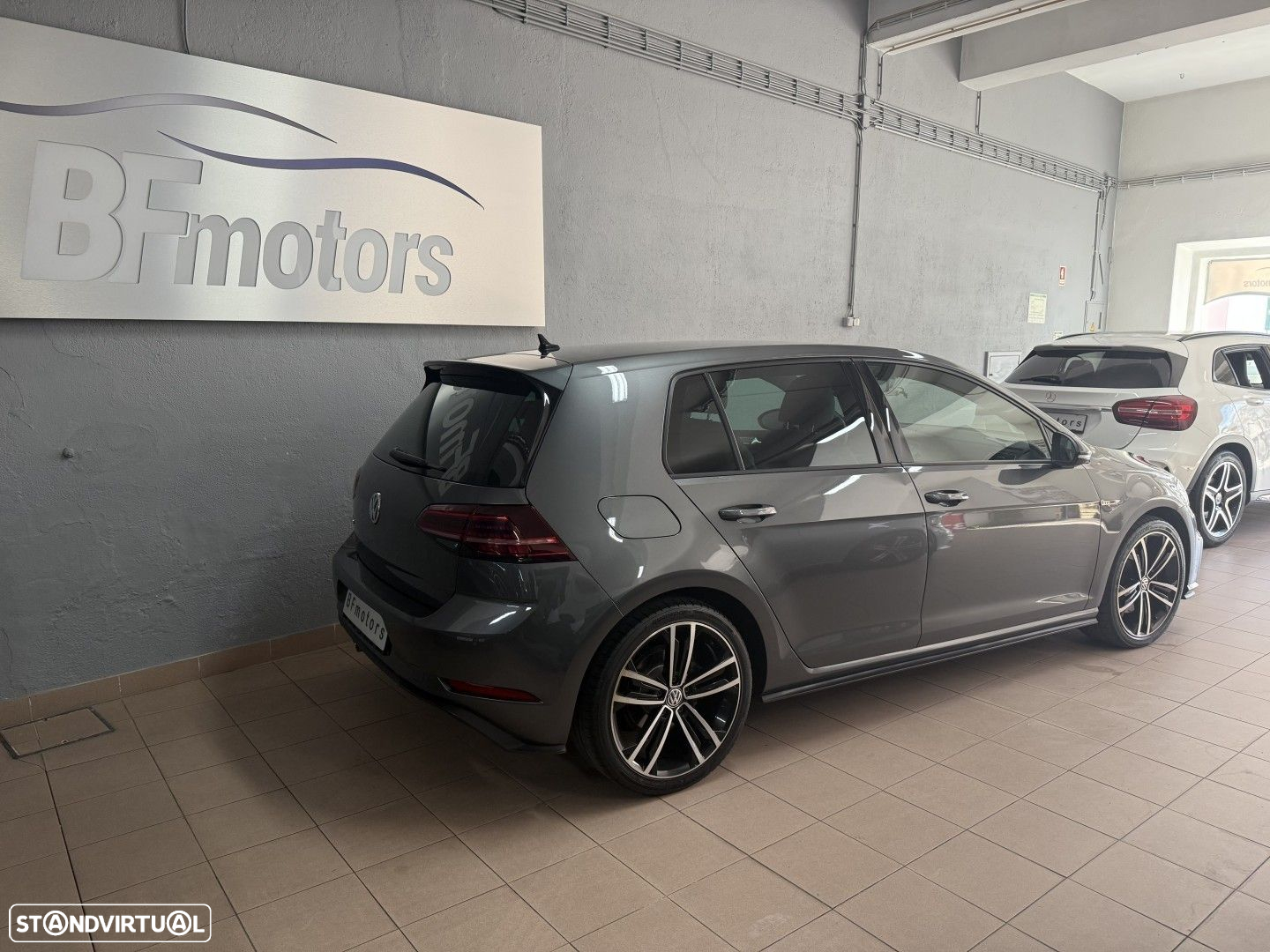 VW Golf 2.0 TDI GTD DSG - 3