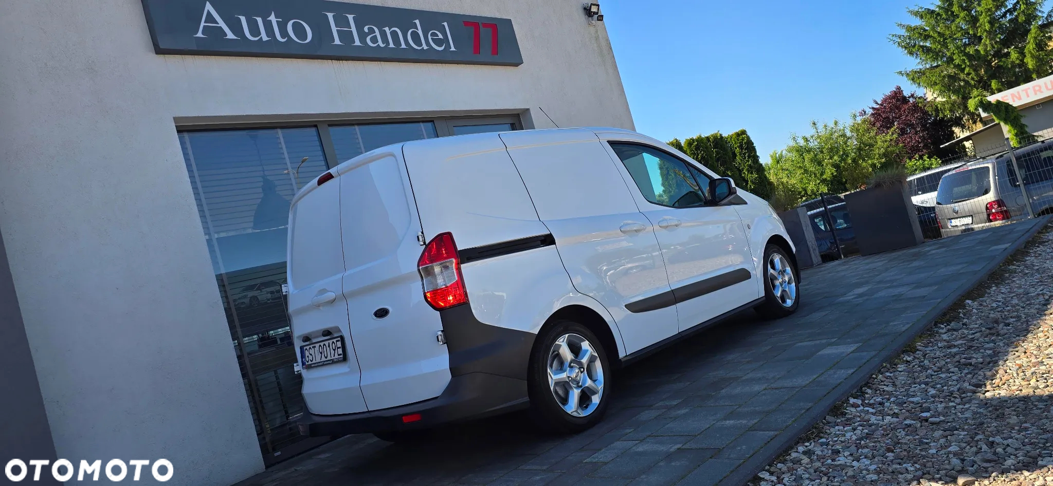 Ford Transit Courier S&S Basis - 10