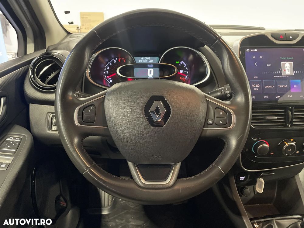 Renault Clio - 16