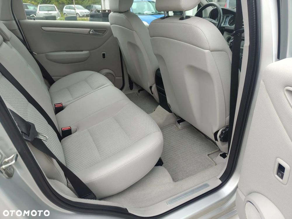 Mercedes-Benz Klasa B 150 Special Edition - 18
