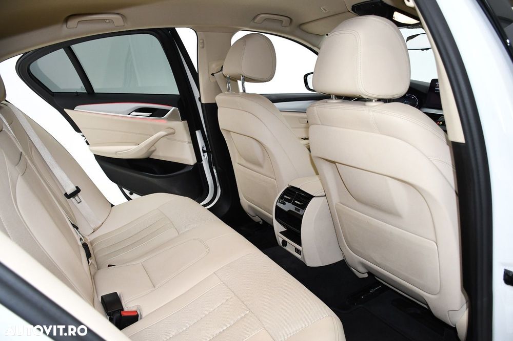 BMW Seria 5 520d xDrive Aut. Luxury Line - 9