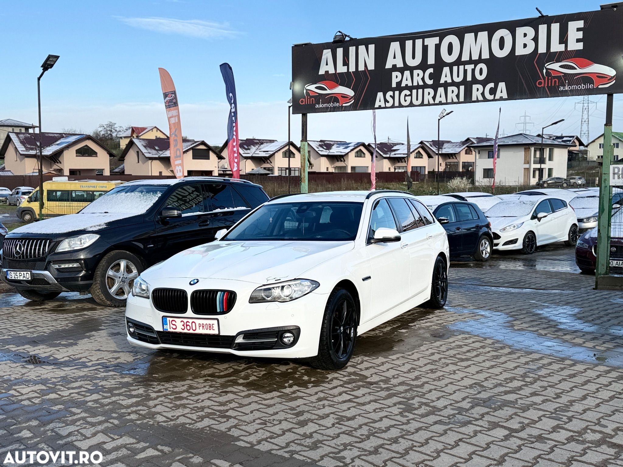 BMW Seria 5 520d Touring Luxury Line - 1