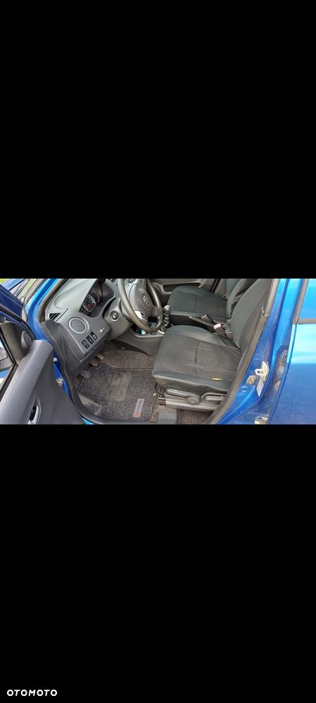 Suzuki Swift 1.3 DDiS 16v GLX - 5