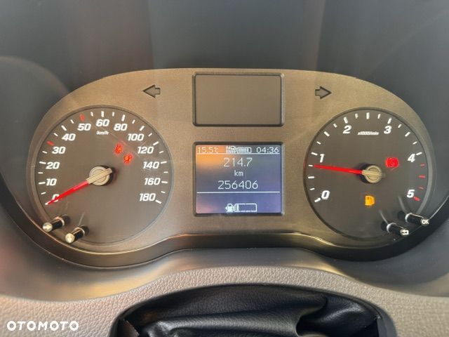 Mercedes-Benz Sprinter - 7