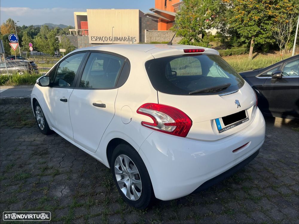 Peugeot 208 1.4 HDi - 4