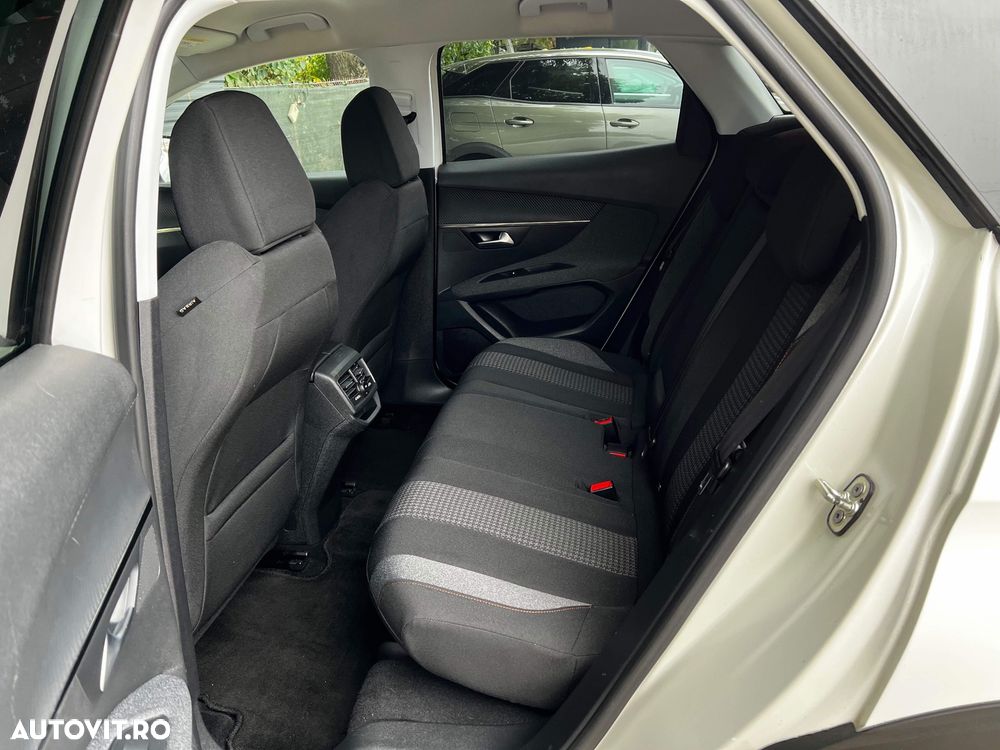 Peugeot 3008 BlueHDi 130 Stop & Start EAT8 Active - 25