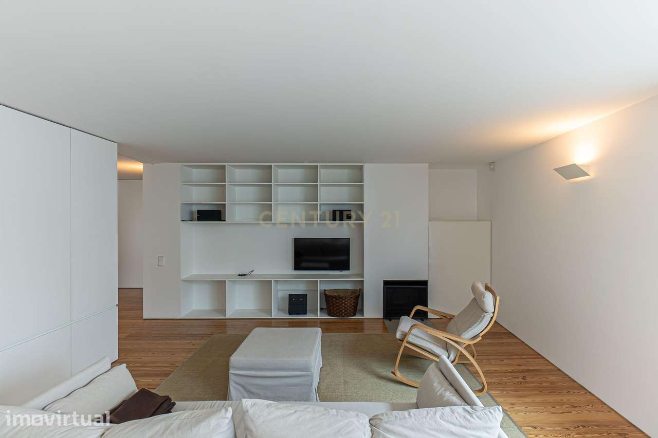 Apartamento T2 com 149 m2 - Centro Histórico de Matosinhos - Grande imagem: 4/46