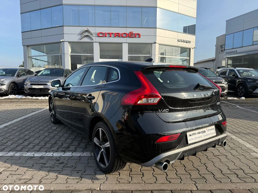 Volvo V40 D2 Drive-E R-Design Momentum - 5