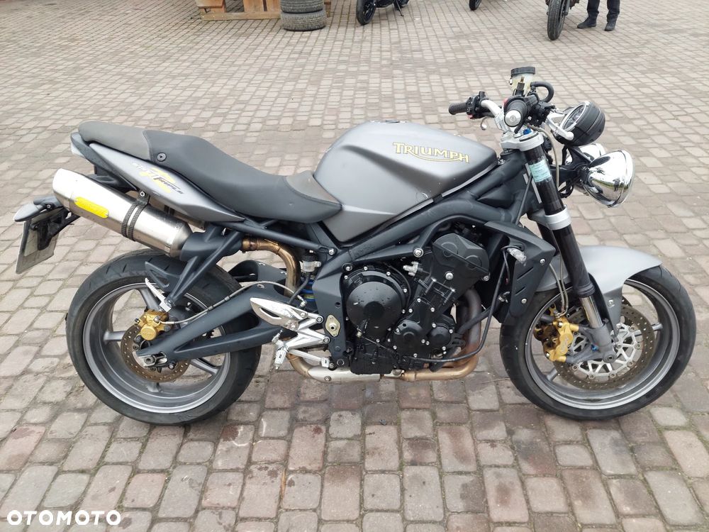 Triumph Street Triple - 6