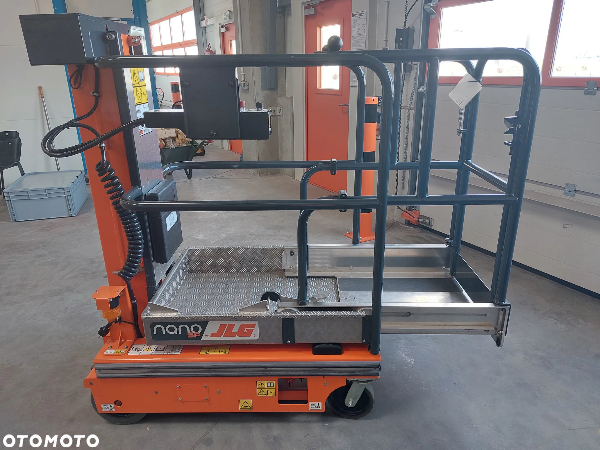 JLG Nano SP - 8