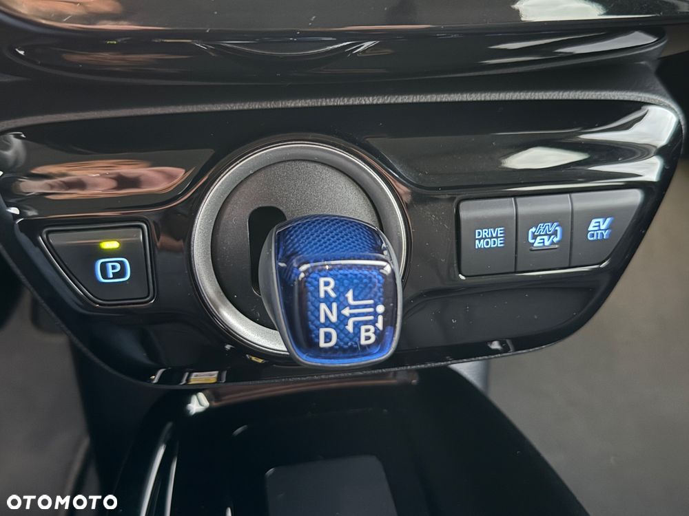 Toyota Prius 1.8 Hybrid Prestige - 23