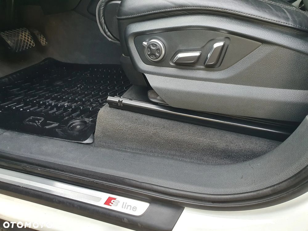 Audi Q7 3.0 TDI ultra Quattro Tiptronic - 13