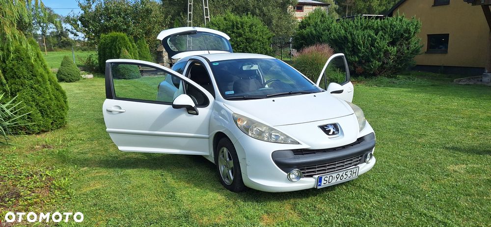 Peugeot 207 1.4 16V Trendy - 2