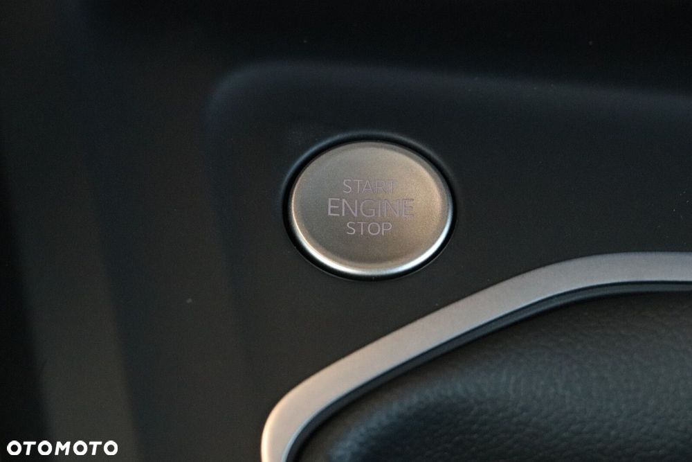 Volkswagen Golf - 23