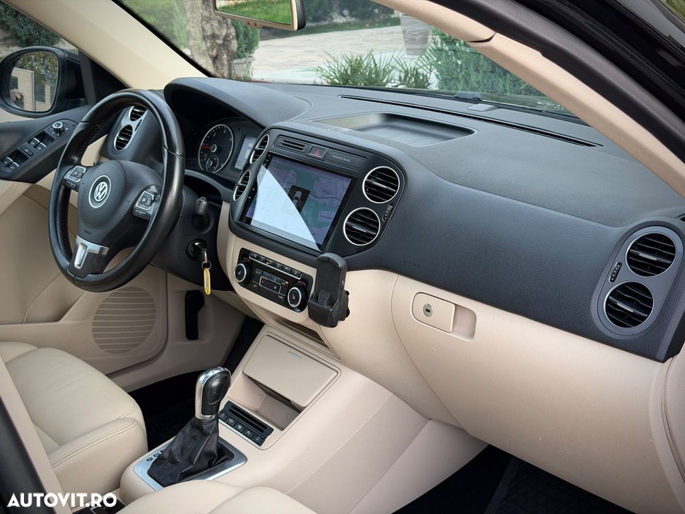 Volkswagen Tiguan 2.0 TDI DPF 4Motion BlueMotion Technology DSG Exclusive - 25